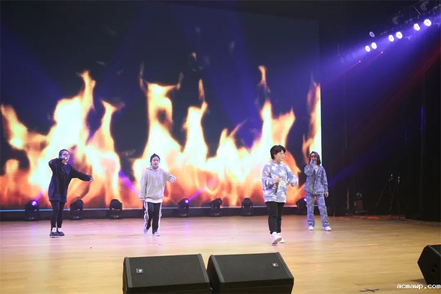 寻音之旅丨中学生搞音乐节，能有什么看头？ 