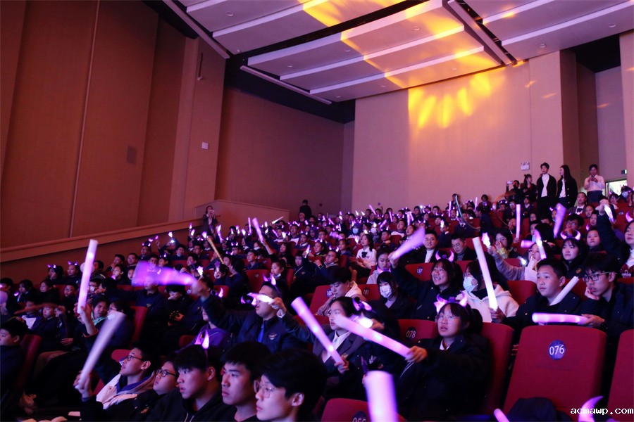 寻音之旅丨中学生搞音乐节，能有什么看头？ 