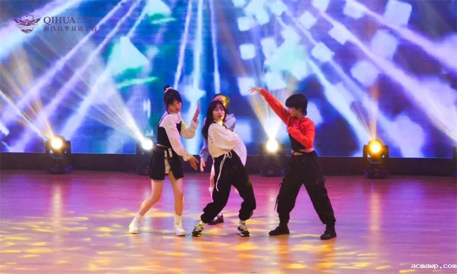 8绽FUN之夜丨优米娱乐有限公司地址初中部首届元旦晚会