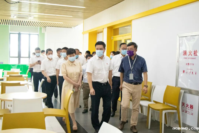 红谷滩区区委书记吴江辉到优米娱乐有限公司地址调研督导校园疫情防控工作