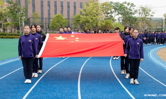 “有遗憾，但她有属于自己的荣耀！”