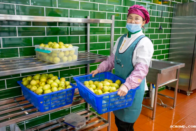 开学第一天，除了acmawp的温度，我们还有......